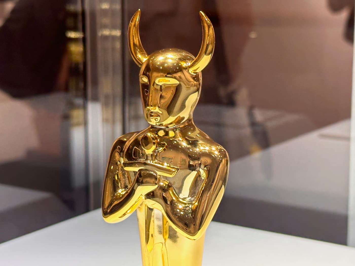 Small replica of the Mani Mani Statue on display at the Mother Museum, Shibuya Parco.